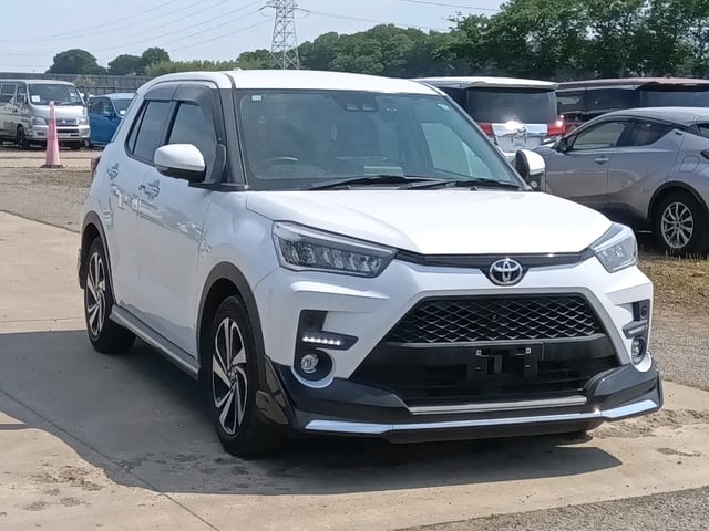 TOYOTA RAIZE 2020