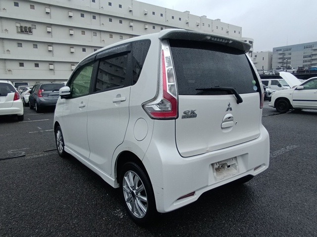MITSUBISHI EK CUSTOM photo 3
