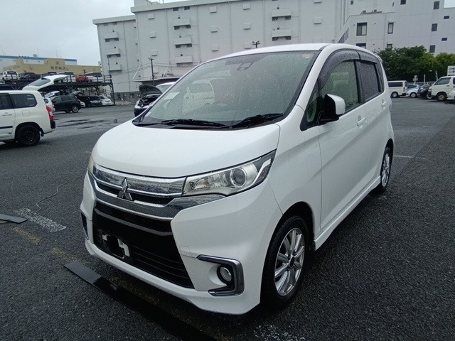 MITSUBISHI EK CUSTOM photo 2