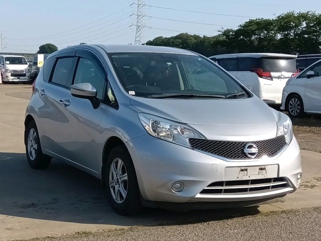 NISSAN NOTE 2015