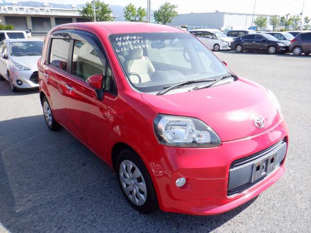 TOYOTA PORTE 2012
