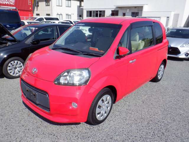 TOYOTA PORTE photo 2