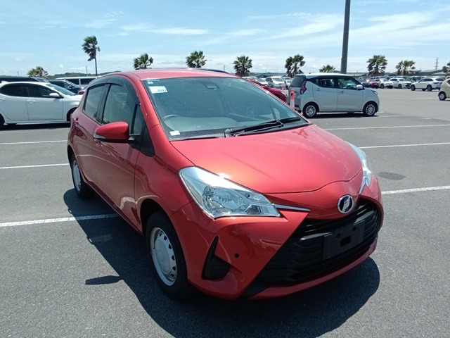 TOYOTA VITZ 2019