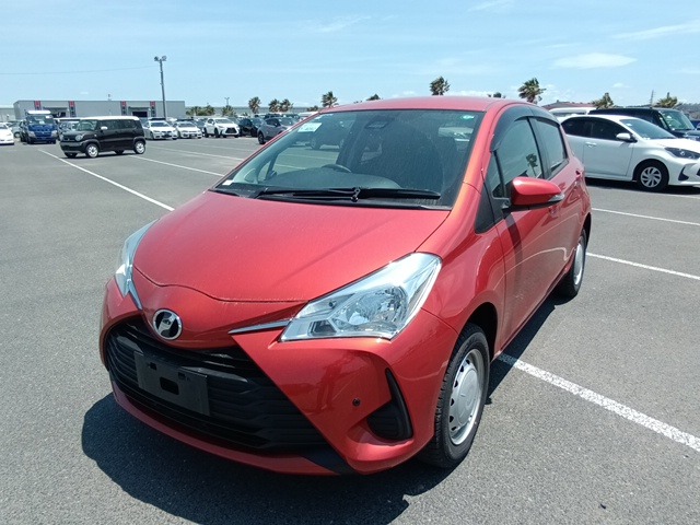 TOYOTA VITZ photo 2