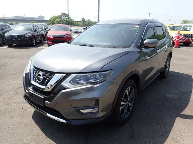 NISSAN XTRAIL photo 2