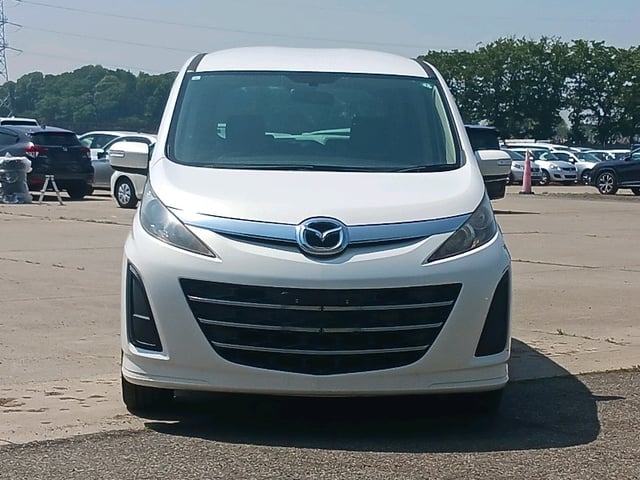 MAZDA BIANTE photo 2