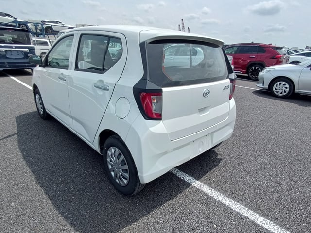 DAIHATSU MIRA ES photo 3
