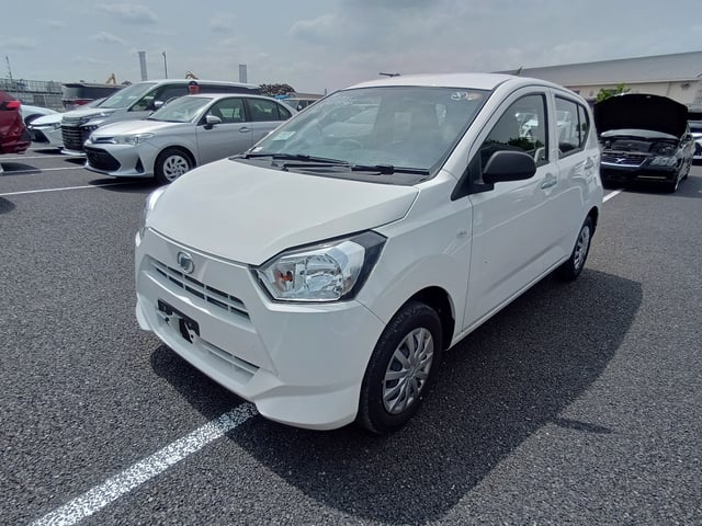 DAIHATSU MIRA ES photo 2