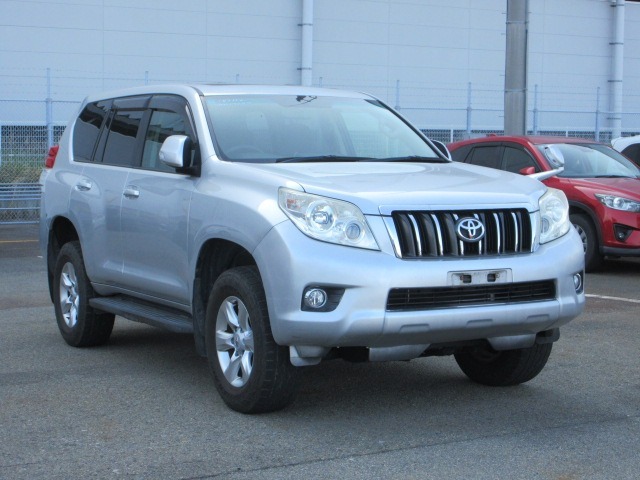 TOYOTA LAND CRUISER PRADO 2011