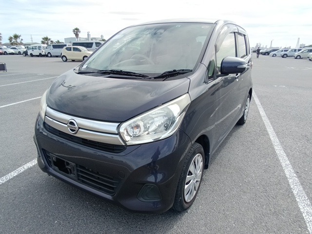 NISSAN DAYZ photo 2