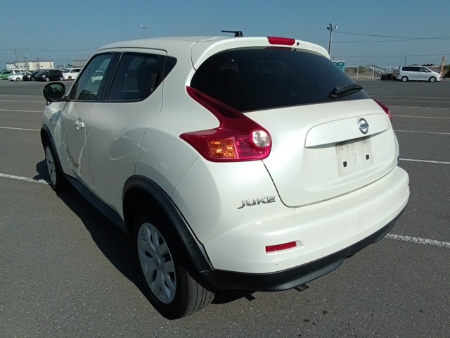 NISSAN JUKE photo 3