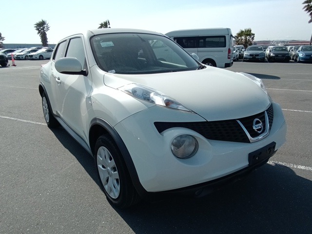 NISSAN JUKE 2011
