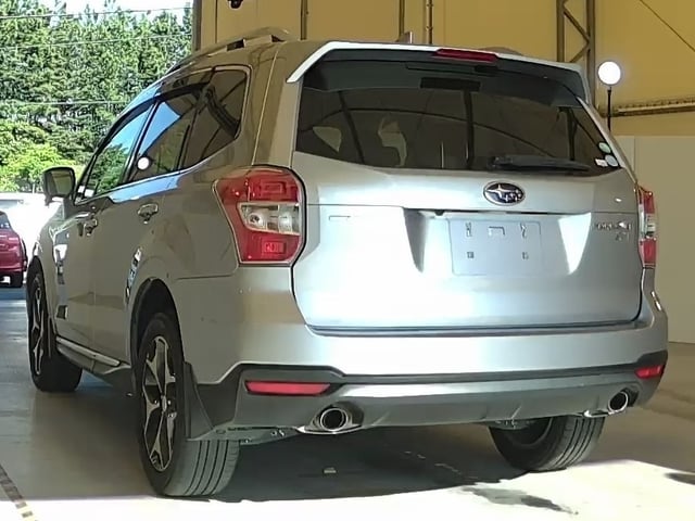 SUBARU FORESTER photo 3