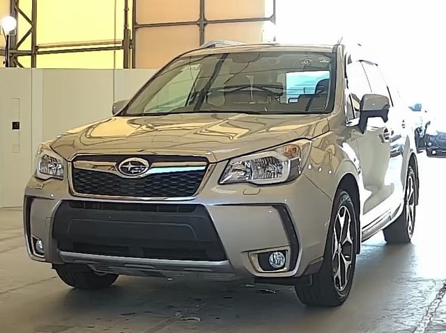 SUBARU FORESTER photo 2