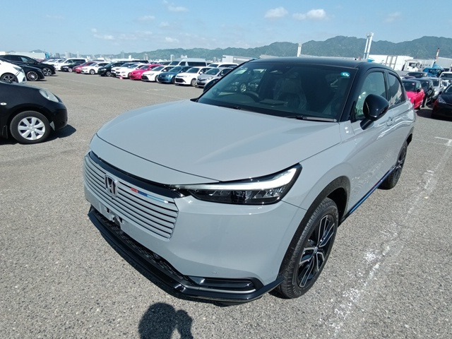 HONDA VEZEL photo 2