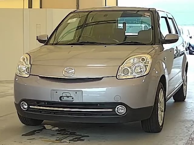 MAZDA VERISA photo 2