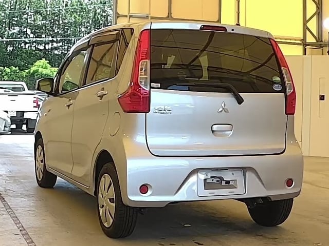 MITSUBISHI EK WAGON photo 3