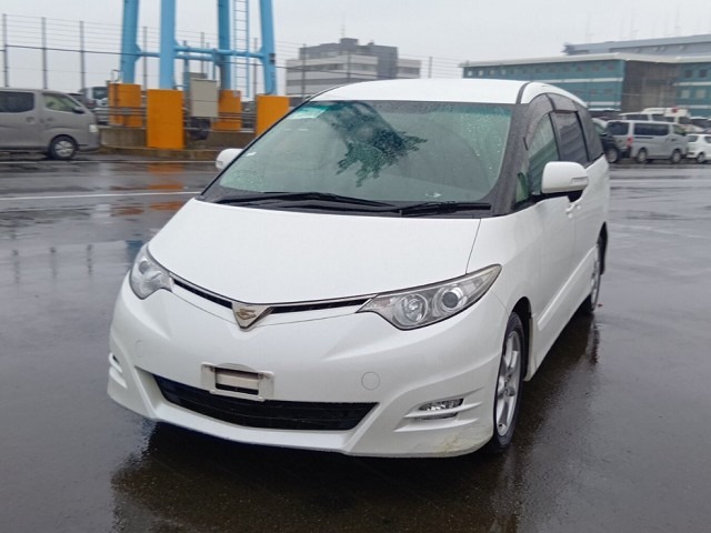 TOYOTA ESTIMA photo 2