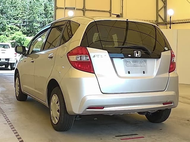 HONDA FIT photo 3