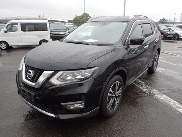 NISSAN XTRAIL photo 2