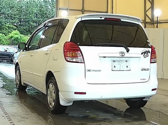 TOYOTA COROLLA SPACIO photo 3