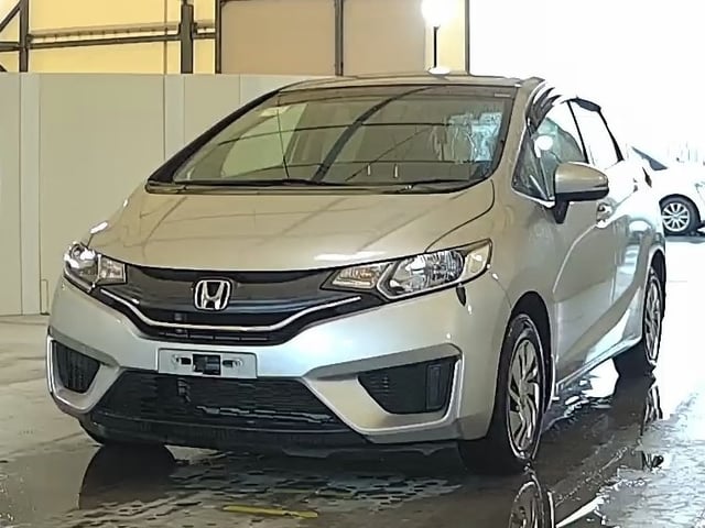 HONDA FIT photo 2