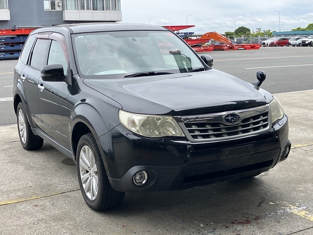 SUBARU FORESTER 2011