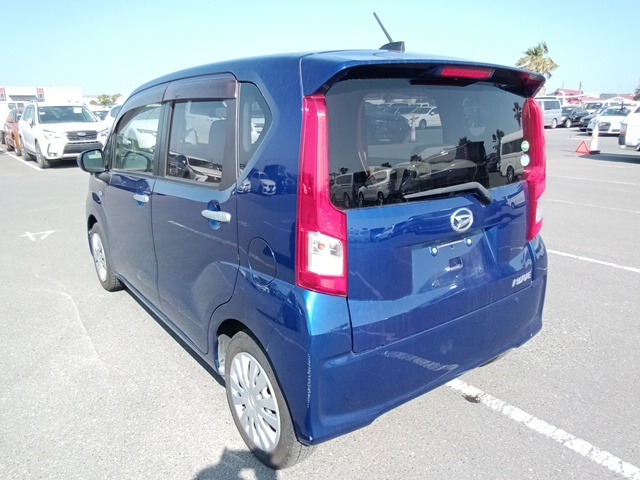 DAIHATSU MOVE photo 3