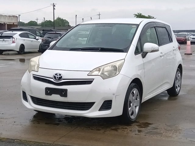 TOYOTA RACTIS photo 3
