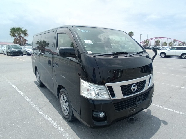 NISSAN NV350CARAVAN 2017