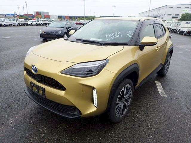 TOYOTA YARIS CROSS photo 2