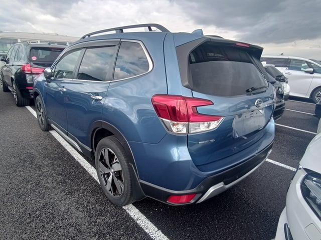 SUBARU FORESTER photo 3