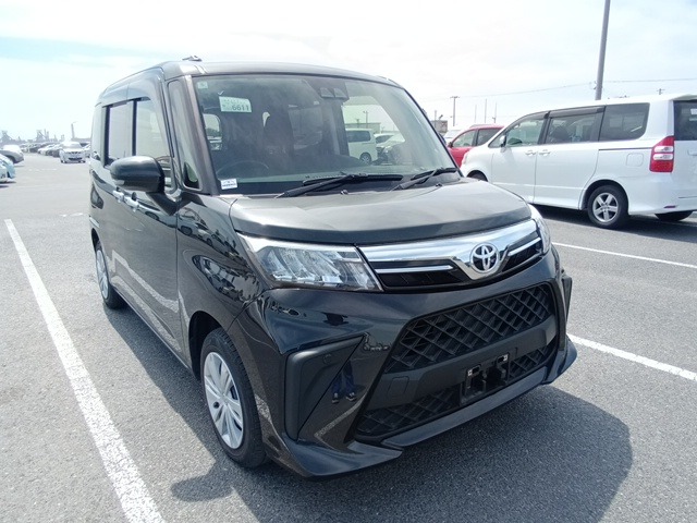 TOYOTA ROOMY 2024