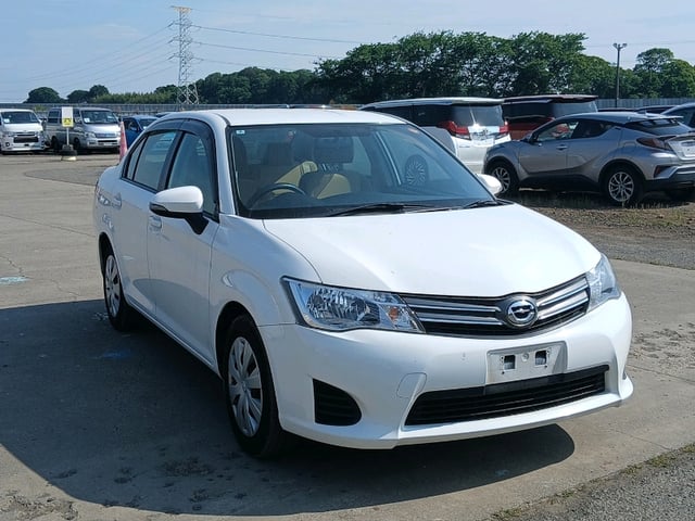 TOYOTA COROLLA AXIO 2014