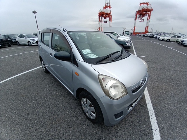 DAIHATSU MIRA 2012