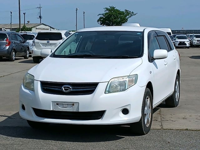 TOYOTA COROLLA FIELDER photo 3