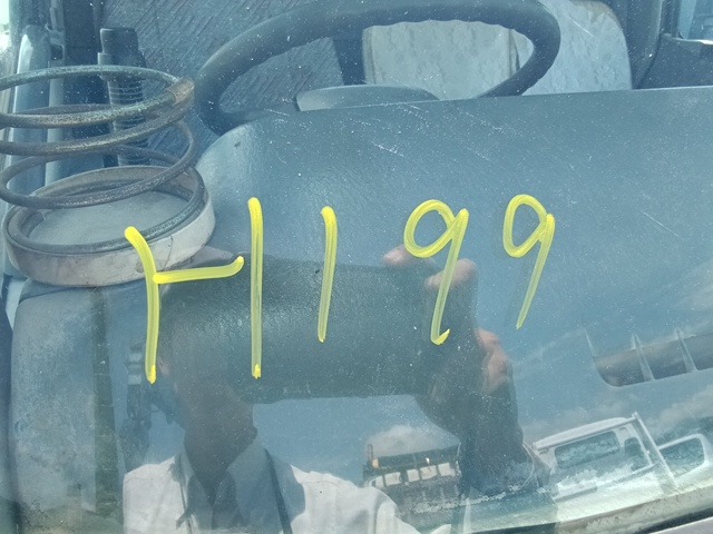 296.jpg