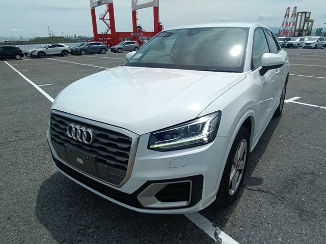 AUDI Q2 photo 2