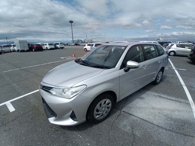 TOYOTA COROLLA FIELDER photo 2