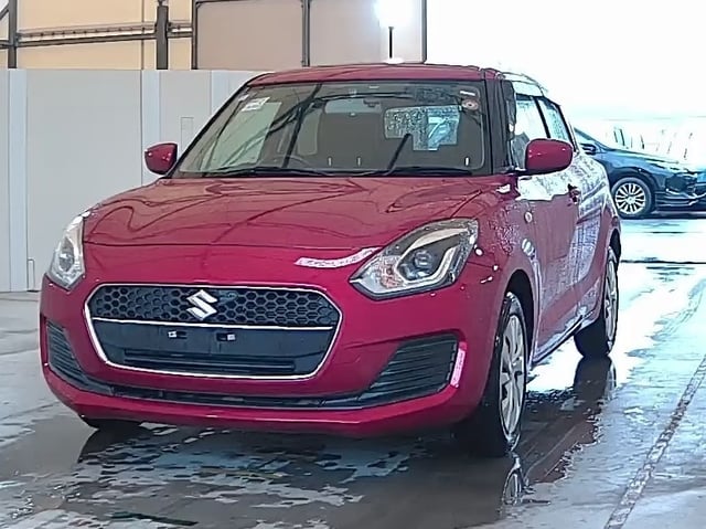 SUZUKI SWIFT photo 2