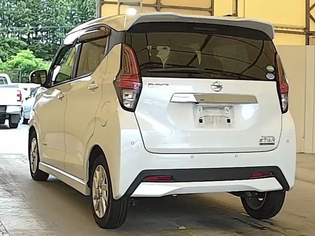 NISSAN DAYZ photo 3