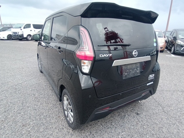 NISSAN DAYZ photo 3
