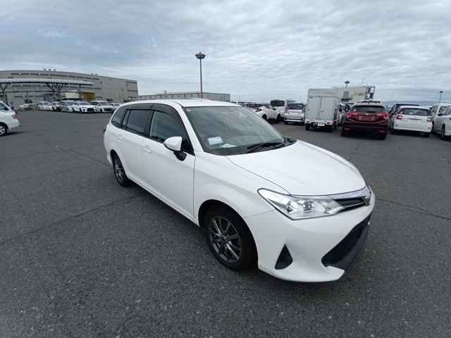 TOYOTA COROLLA FIELDER 2019