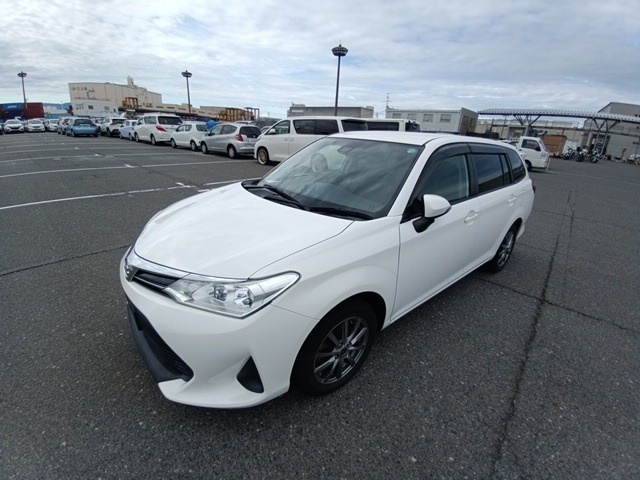 TOYOTA COROLLA FIELDER photo 2