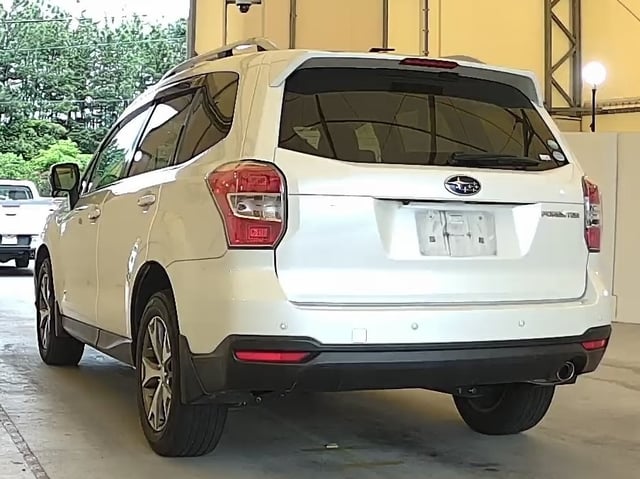 SUBARU FORESTER photo 3