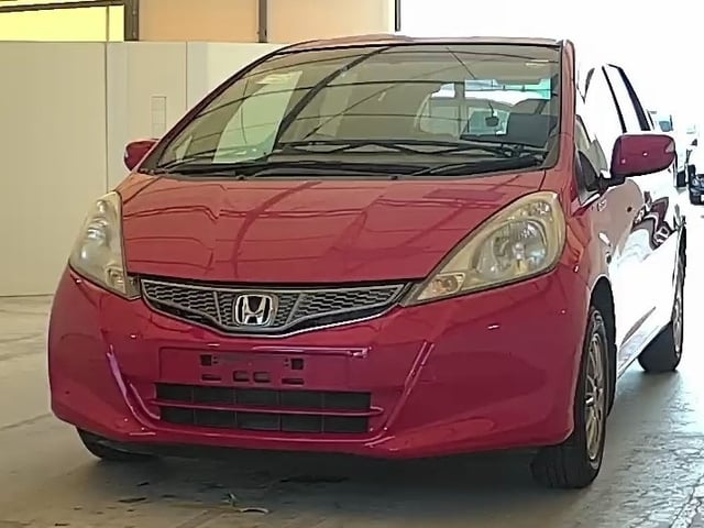 HONDA FIT photo 2