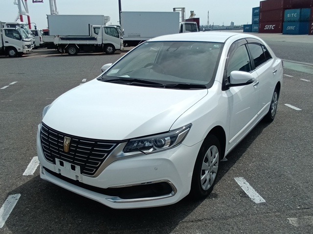 TOYOTA PREMIO photo 2