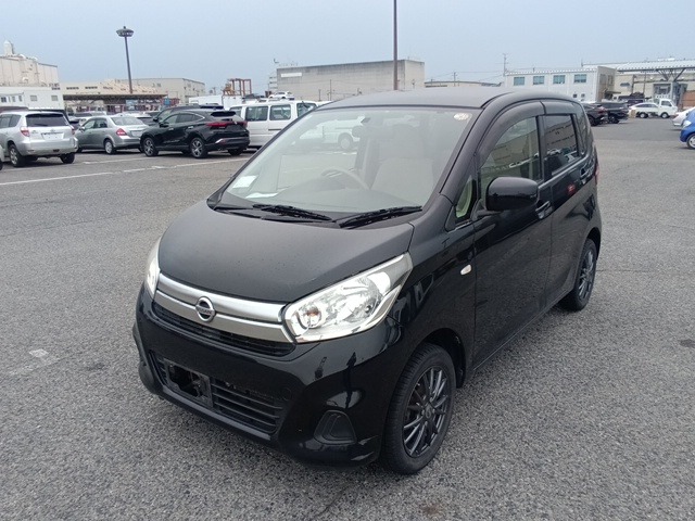 NISSAN DAYZ photo 2