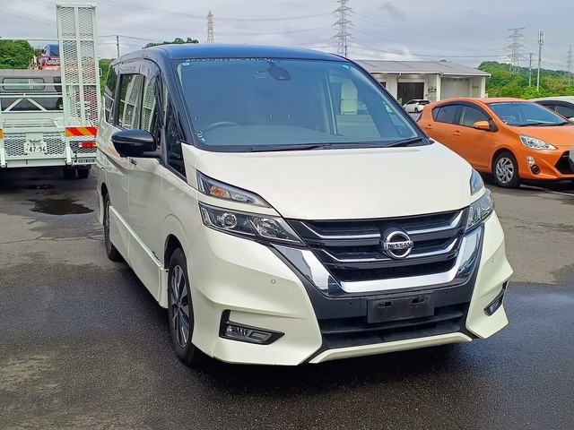 NISSAN SERENA 2017