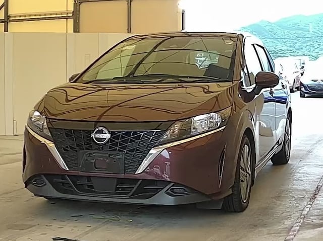 NISSAN NOTE photo 2